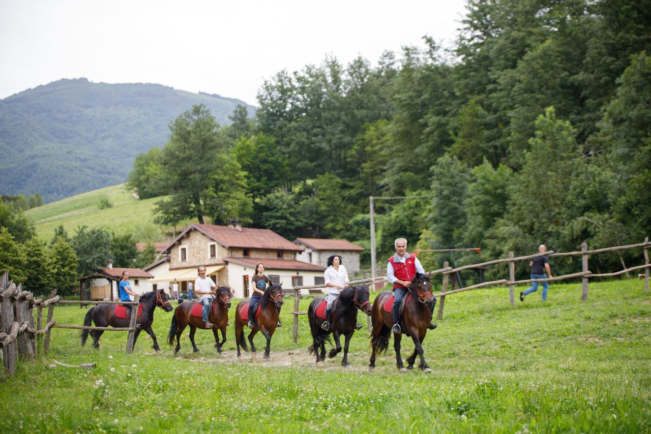 Agriturismo Carovane Compiano Extérieur photo